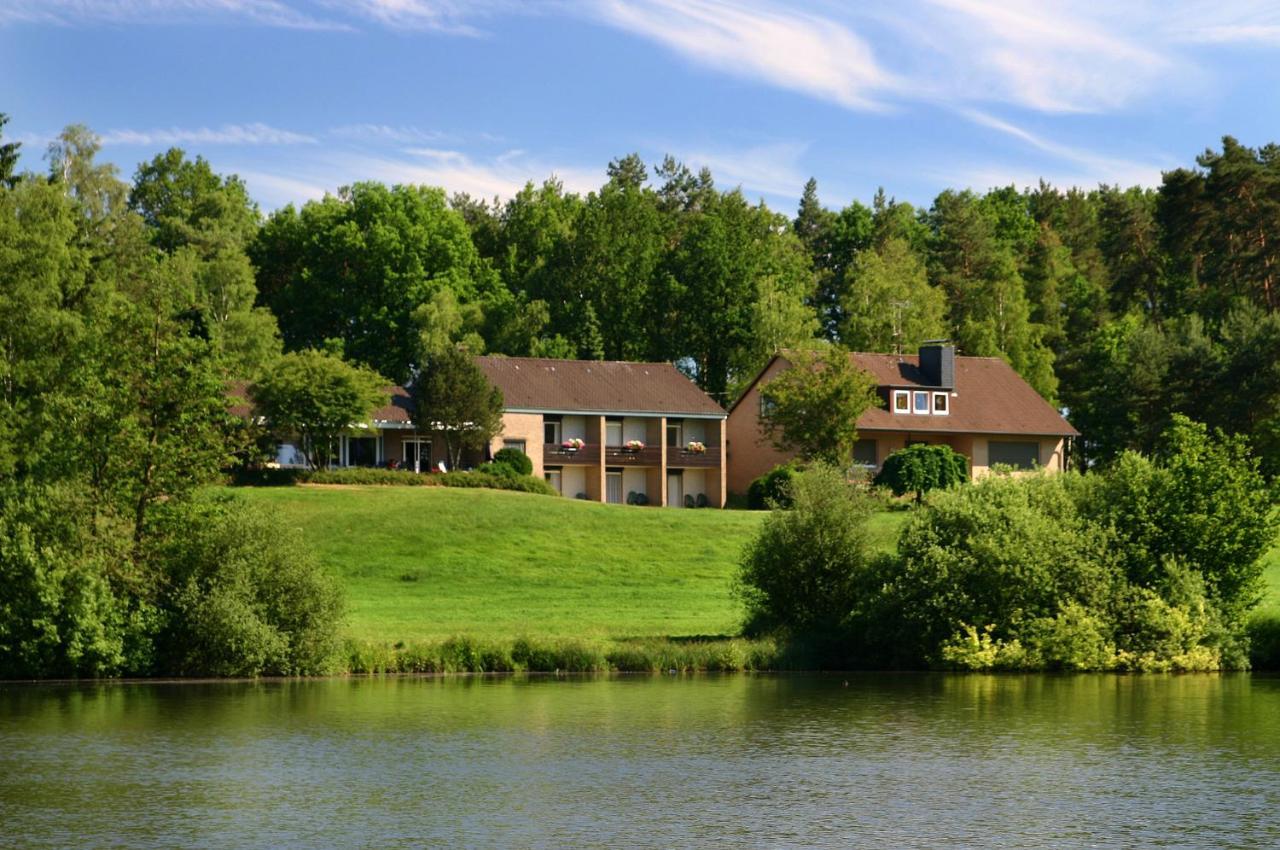 Suderburg Pension Am Hardausee מראה חיצוני תמונה